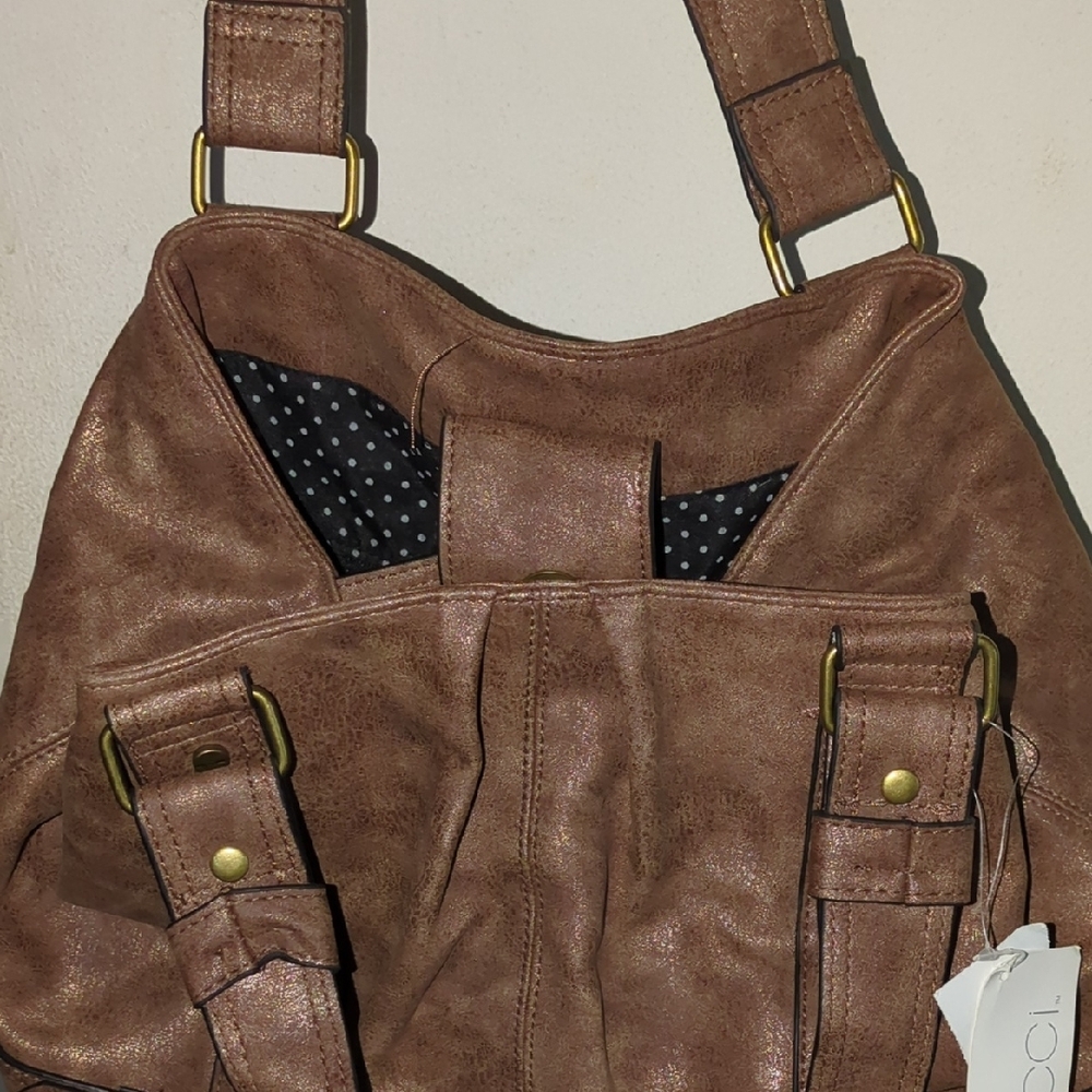 Minicci Tan Shoulder Bag with Gold Accents Very Spacious Asking ONLY $25 - Picture 12 of 13